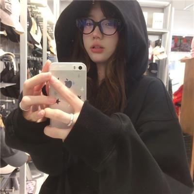 被偷听心声后女配变团宠